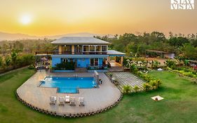 Stayvista'S Hillside Meadows - Mountainside Retreat With Farm View, Pool & Deck, Lawn & Gazebo